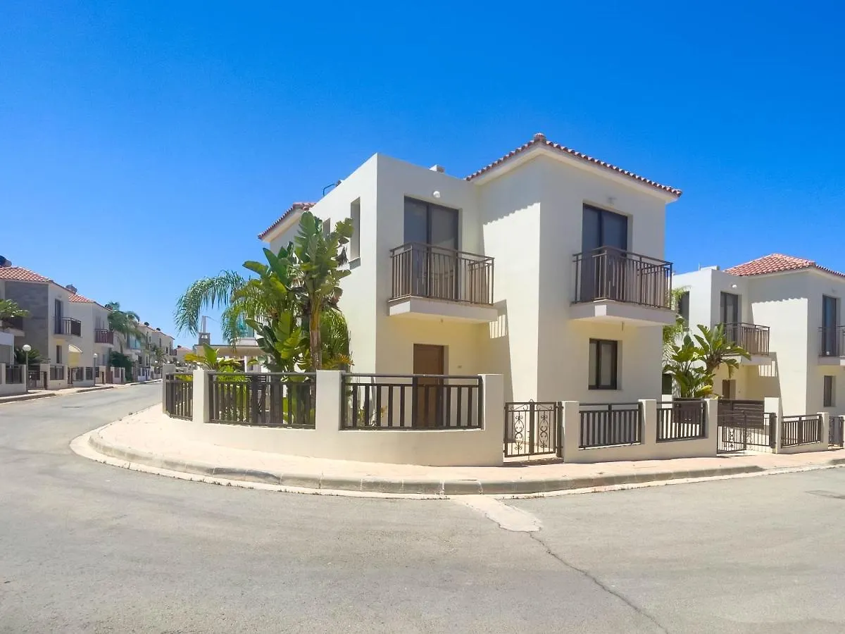 Fotini Villas Protarász